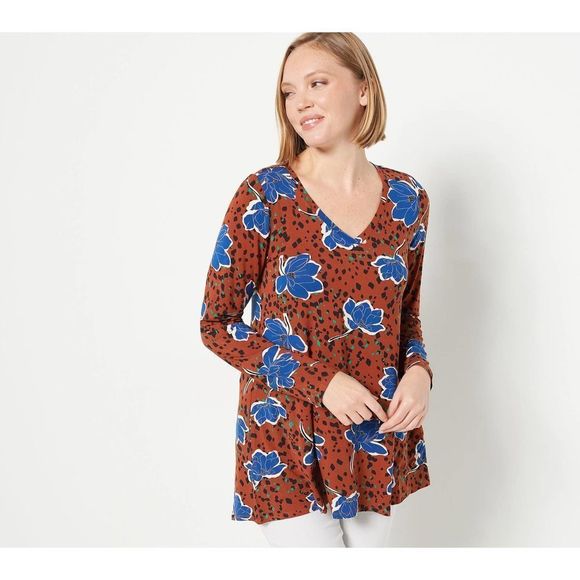 Logo by lori goldstein Rayon 230 FLORAL V neck  printed woman's shirt. top - Picture 1 of 3